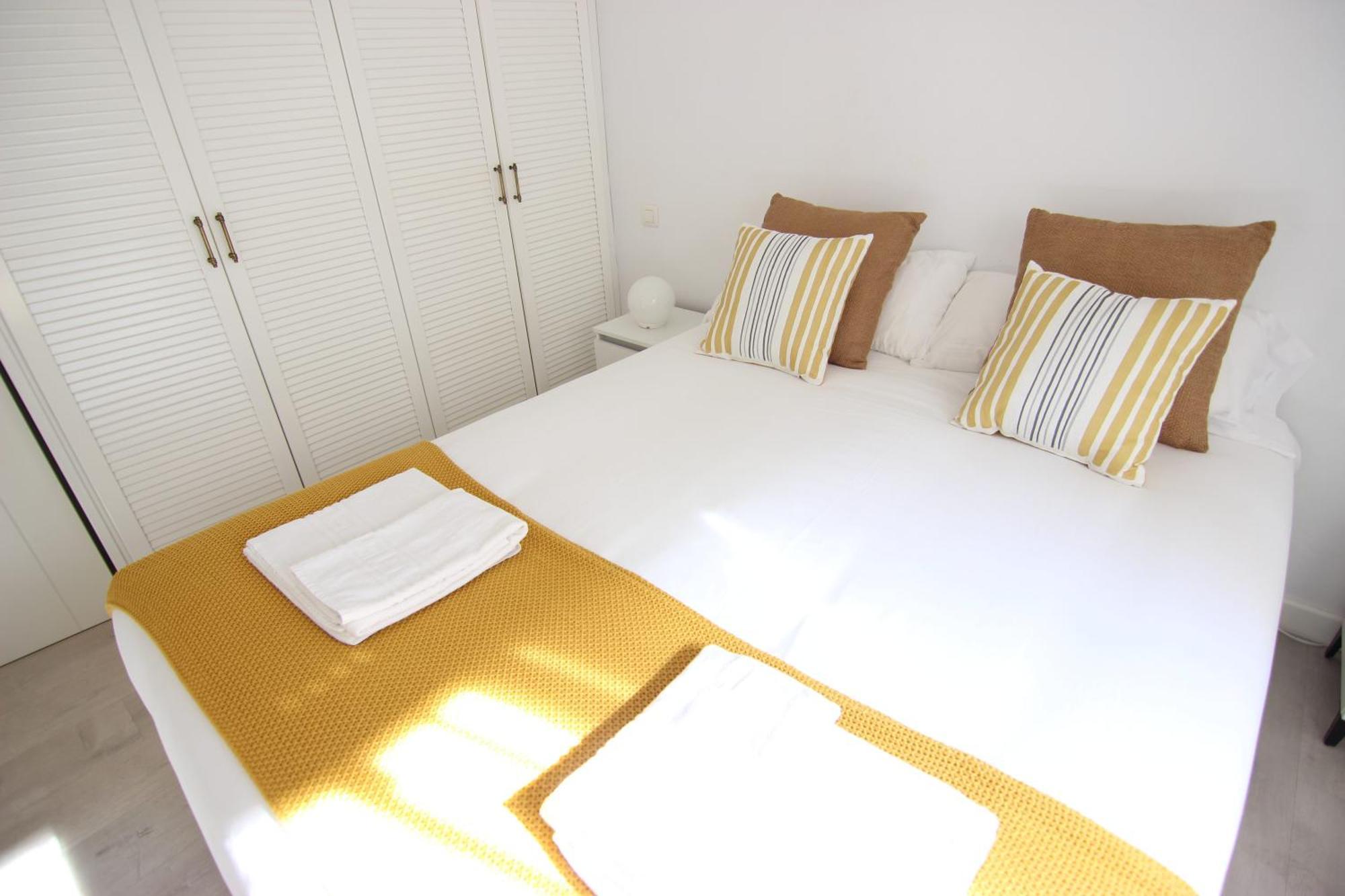 Rentalsevilla Espacioso Apartamento En La Alameda De Hercules Con Parking 외부 사진