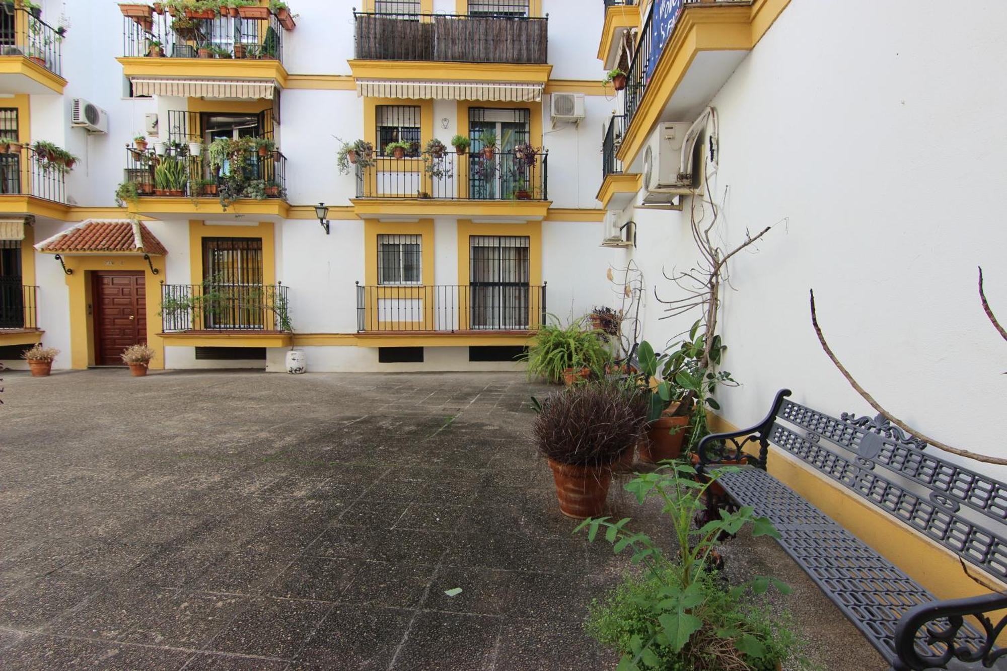 Rentalsevilla Espacioso Apartamento En La Alameda De Hercules Con Parking 외부 사진